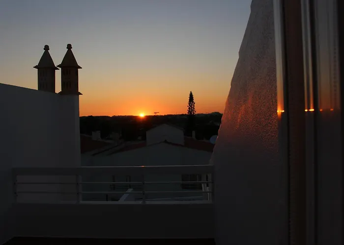 Falesia Casa Da Sobreira * Албуфейра