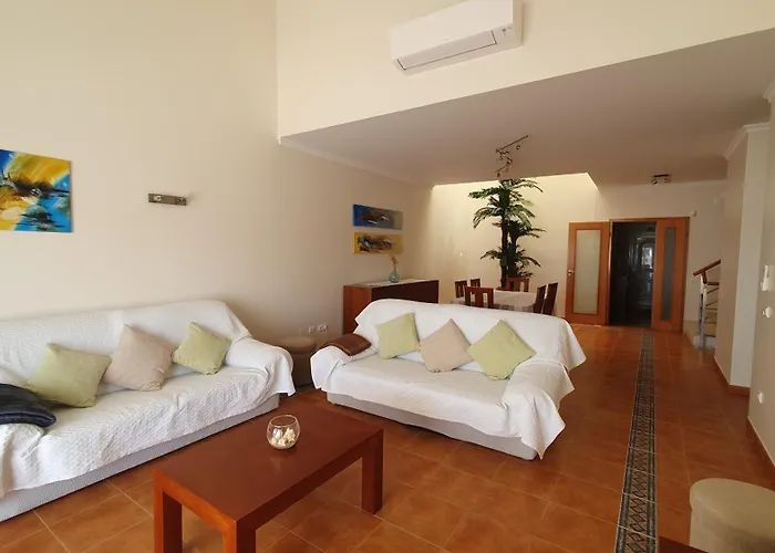 Falesia Casa Da Sobreira * Албуфейра